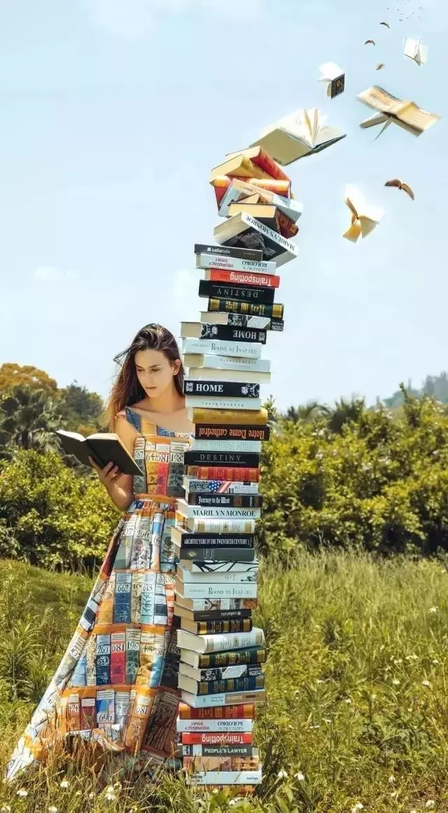 �r���O(sh��)Ӌ���R��FASHIONSHOWCASE���z�����ɞ麼�ݕr��ƽ�_