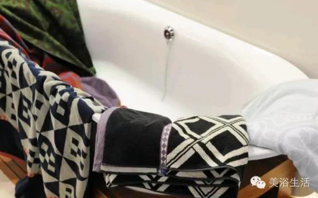 ��ԡ������m�˸��Ҽ�չ��һ�lԡ�����Ҹ�4.0��