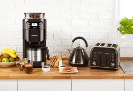 ˲�g��߆����������Ҹ��е�С������M��2017���ڶYƷ�Ҿ�չ��