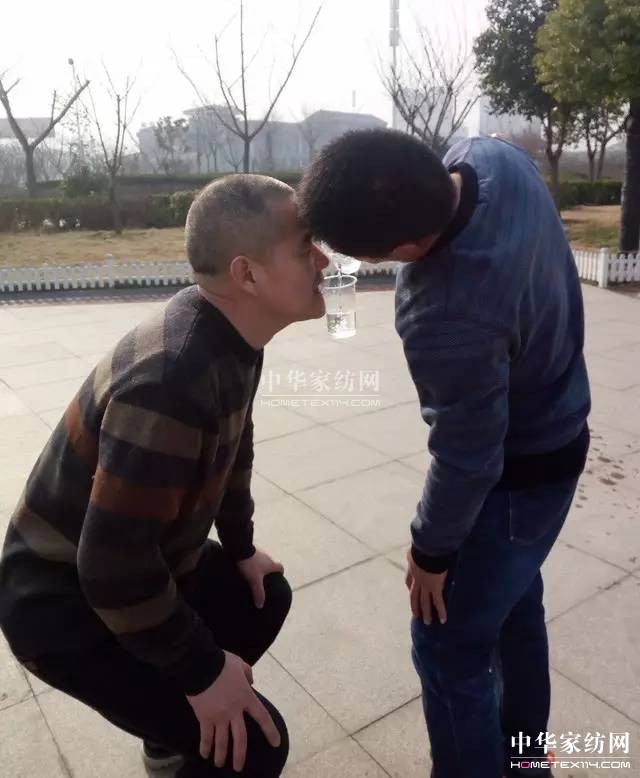 �Pʢ�Ҽ�����Ӣ���������f��Փ�������l(shu��)��Ӣ����