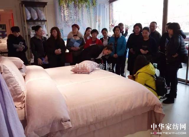 �Pʢ�Ҽ�����Ӣ���������f��Փ�������l(shu��)��Ӣ����