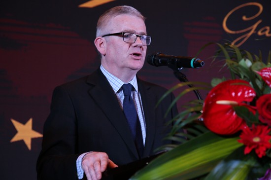 �^���_��,�_��(chu��ng)���H���r(sh��)�л��l(f��)չ�r(sh��)��