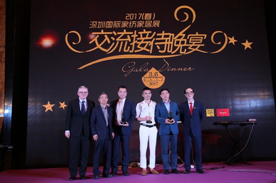 �^���_��,�_��(chu��ng)���H���r(sh��)�л��l(f��)չ�r(sh��)��