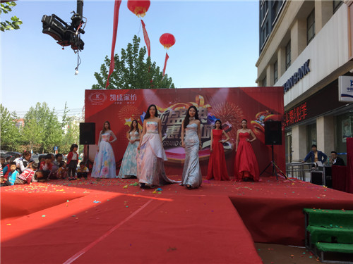 �Ԛ�����Ĳ��Ȼ�����@ôһ�ҳ���Pʢ�Ҽ��w��!