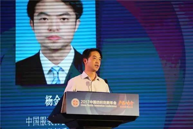 �������B(t��i)�µąf(xi��)ͬ��(chu��ng)���c�rֵ���죬2017�Ї�������(chu��ng)�����•�a(ch��n)Ʒ����ڸ��ݳɹ��e��