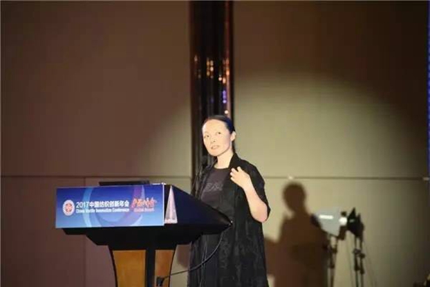 �������B(t��i)�µąf(xi��)ͬ��(chu��ng)���c�rֵ���죬2017�Ї�������(chu��ng)�����•�a(ch��n)Ʒ����ڸ��ݳɹ��e��