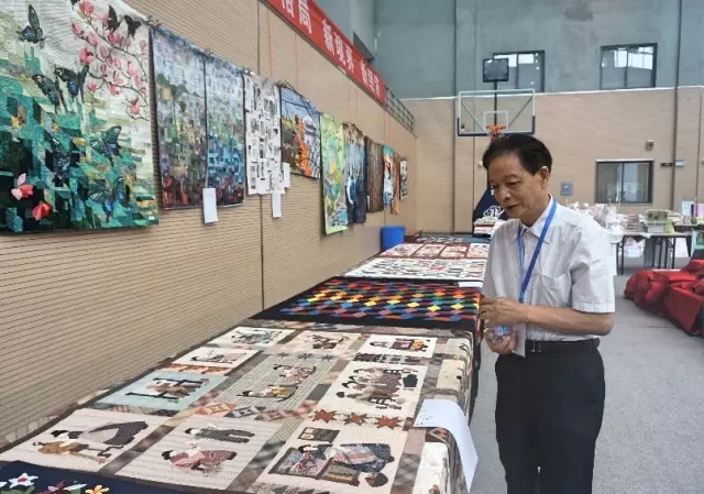 �Ҹ�������ζϯ����ͨ������������300���Ҽ��a(ch��n)Ʒ��Ů�����