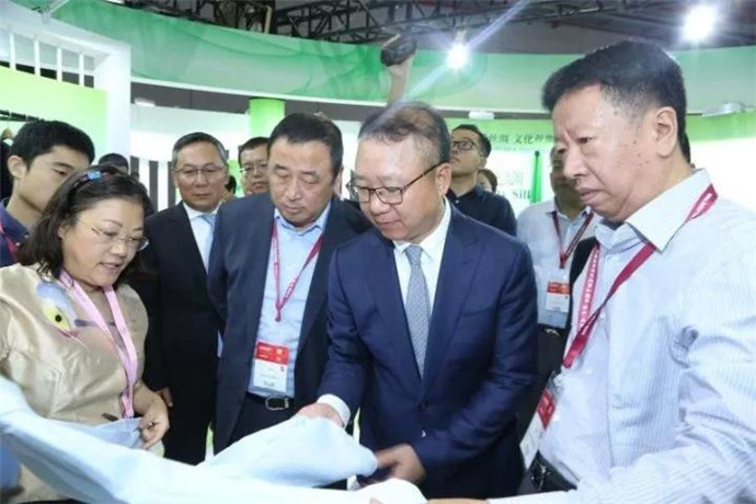 ���@��������L(f��ng)�����м�(li��n)���＾(li��n)չ���_Ļ