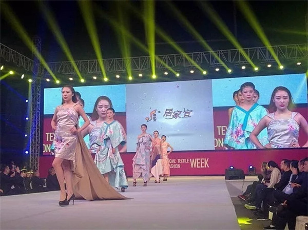 �r(sh��)�����I(l��ng)������2017�ɶ��Ҽ���•�ɶ��r(sh��)�b�������ݾ��ʆ�Ļ