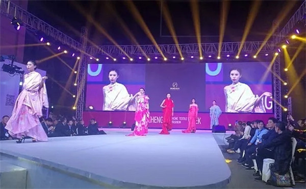 �r(sh��)�����I(l��ng)������2017�ɶ��Ҽ���•�ɶ��r(sh��)�b�������ݾ��ʆ�Ļ