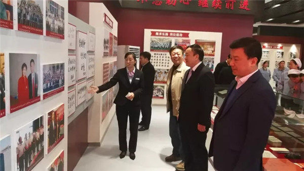 ��P(y��ng)��ģ�������w��(m��ng)�Ҽo(j��)���^���м�(li��n)���衰�ۇ�(gu��)���x�������ء�