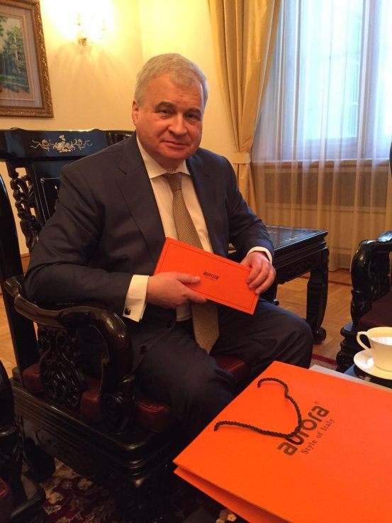 ͬ���ǽz�����W�_���{ʲô���f�������R�ˣ�