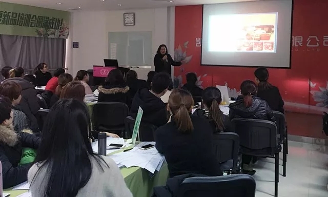 �Pʢ�Ҽ���Ӣ��Ӗ(x��n)����2018��Ʒ��Ӗ(x��n)���ի@�M�M��