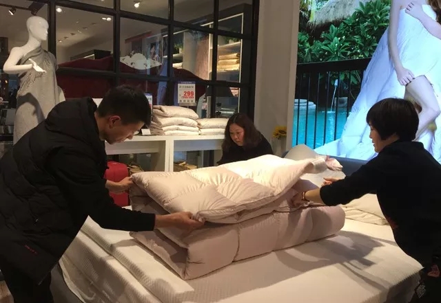 �Pʢ�Ҽ���Ӣ��Ӗ(x��n)����2018��Ʒ��Ӗ(x��n)���ի@�M�M��