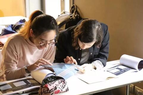 ����Ҽ��y���R�m�W�����_����(gu��)�H�r(sh��)��У��������