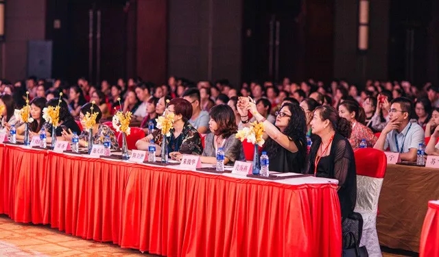 �����@��(ch��ng)��Ʒ�l(f��)����(hu��)�������J(r��n)�R(sh��)�Pʢ��