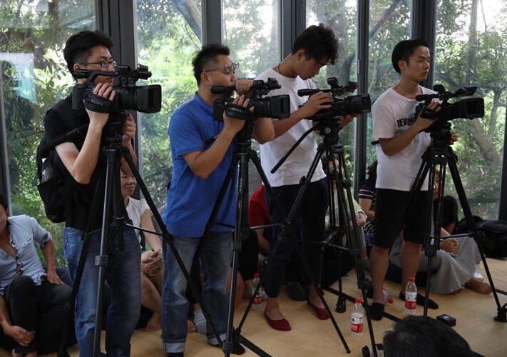 ����Ȼ���ؾ�����������һ�����ӵİl(f��)����