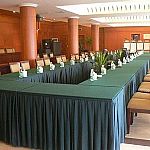 ���h����