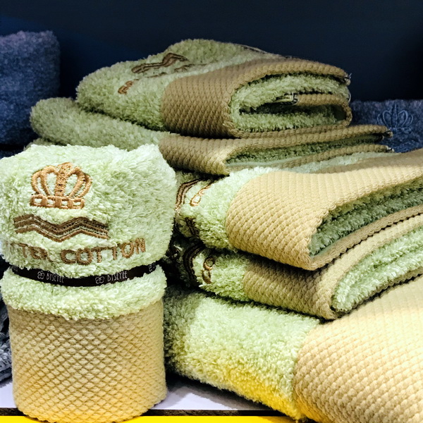 ���ϰ�ɫǧˇ���x�����W(xu��)ë��--�L�ӱ�ǧˇ����Ʒ�������޹�˾���T�˴�����(qi��ng)